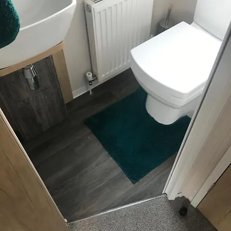 Flamingo Land Private Caravan - No 8 Cedarwood * Kirby Misperton