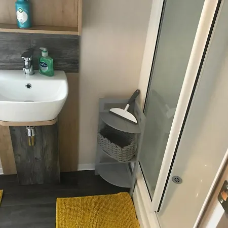 Flamingo Land Private Caravan - No 8 Cedarwood Kirby Misperton